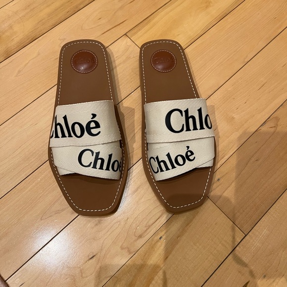 ❗️SOLD❗️BNIB Chloe Woody Sandals - Picture 4 of 7